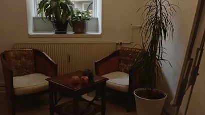 Hyggeligt behandlerlokale og lokale til samtaleterapi udlejes