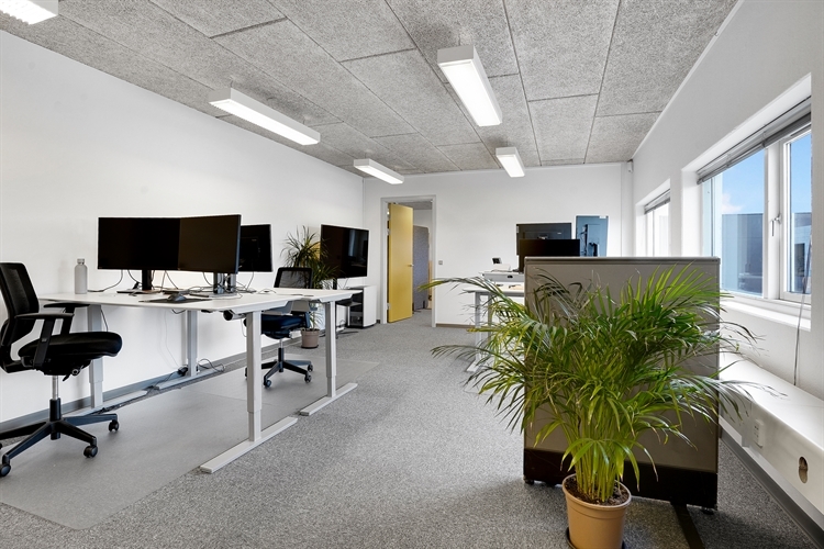 110 m2 kontor i Viby J til leje